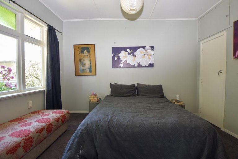 Photo of property in 6 Davy Street, Carterton, 5713