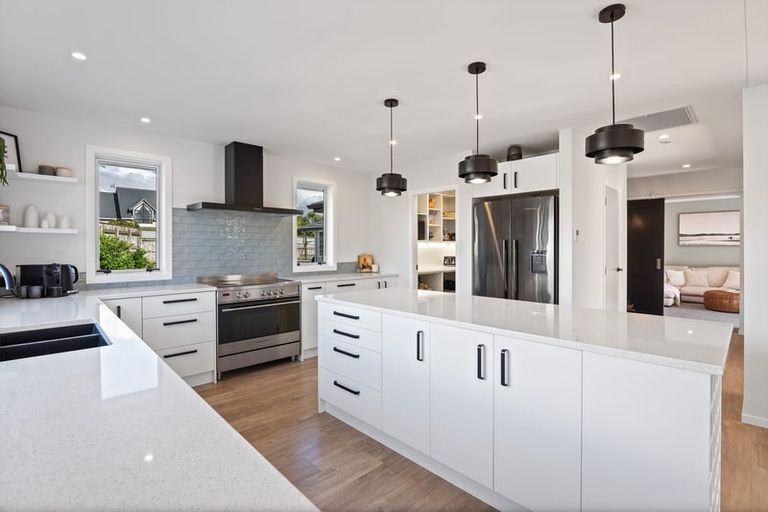 Photo of property in 3 Barbaras Way, Waikanae Beach, Waikanae, 5036