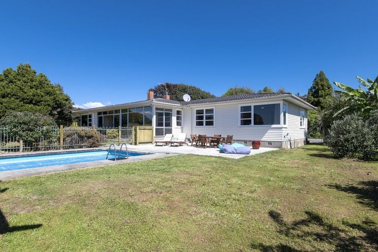 Photo of property in 194 Lindsay Road, Levin, 5510