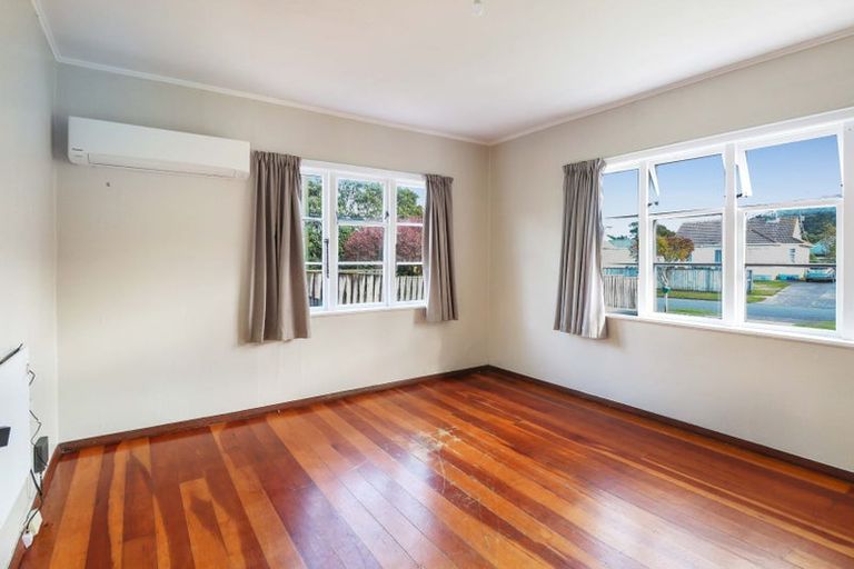 Photo of property in 10/8 Compton Crescent, Taita, Lower Hutt, 5011