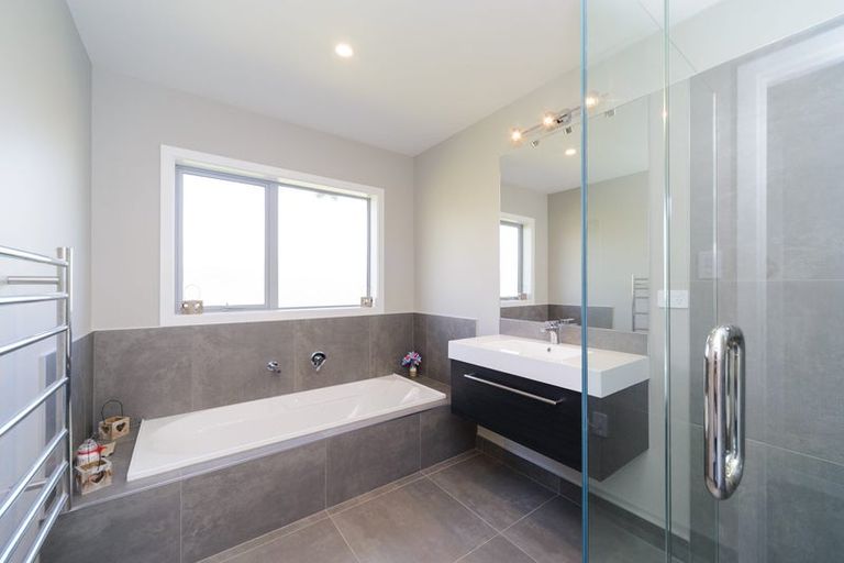 Photo of property in 84 Montgomery Crescent, Kinloch, Taupo, 3377