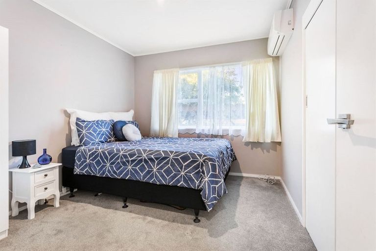 Photo of property in 554 Swanson Road, Ranui, Auckland, 0612