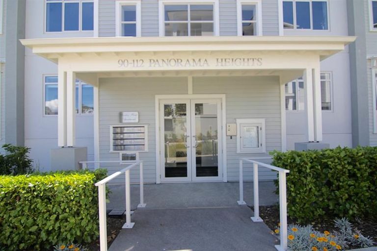 Photo of property in 20 Panorama Heights, Orewa, 0931