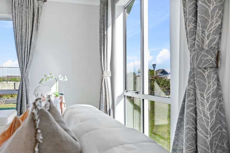 Photo of property in 5 Aro Mato Place, Huapai, Kumeu, 0810