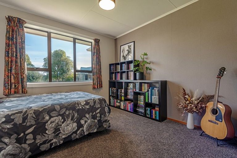 Photo of property in 12a Russell Street, Feilding, 4702