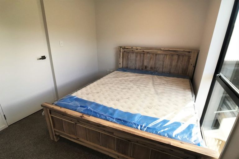 Photo of property in 1 Kanona Way, Albany Heights, Auckland, 0632