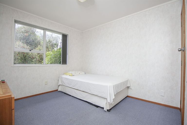 Photo of property in 34 Arlette Place, Massey, Auckland, 0614