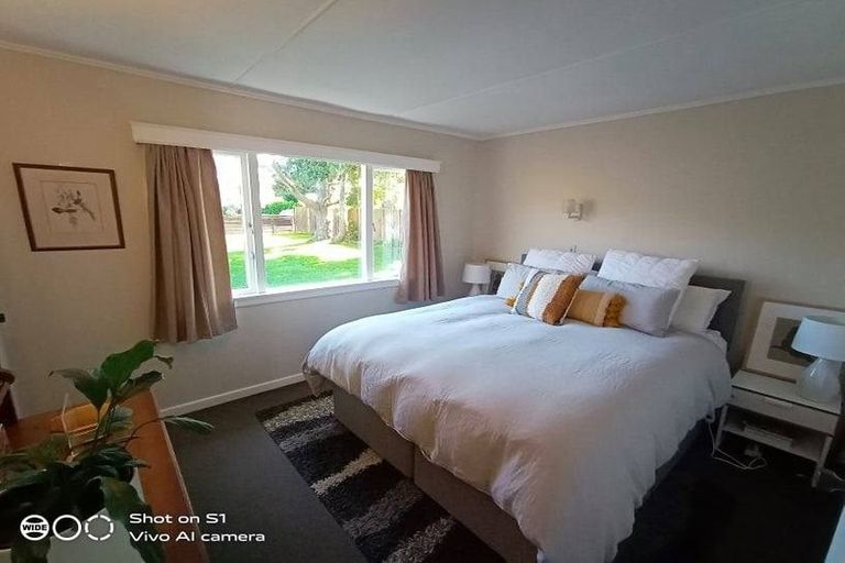 Photo of property in 239 Hepburn Road, Glendene, Auckland, 0602