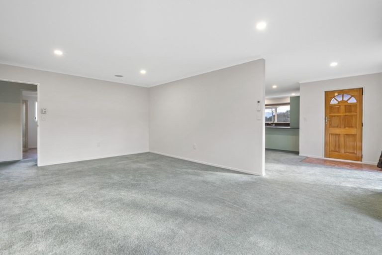 Photo of property in 38 Bouverie Crescent, Flagstaff, Hamilton, 3210