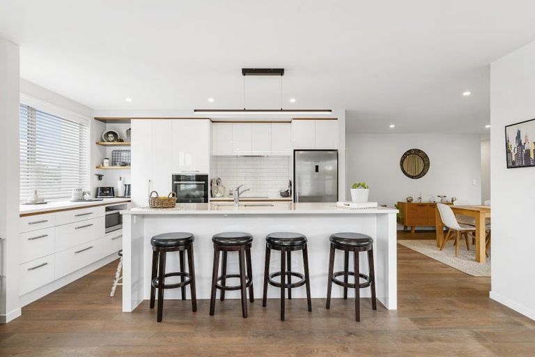 Photo of property in 72 Penetaka Heights, Pyes Pa, Tauranga, 3112