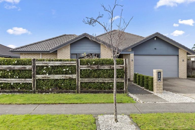 Photo of property in 52 Aquila Crescent, Rototuna North, Hamilton, 3210