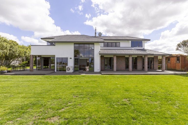 Photo of property in 2/26 Robinson Terrace, Rangatira Park, Taupo, 3330