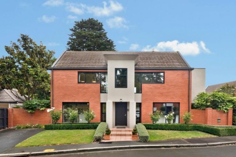 Photo of property in 1 Haineswood Lane, Sockburn, Christchurch, 8042