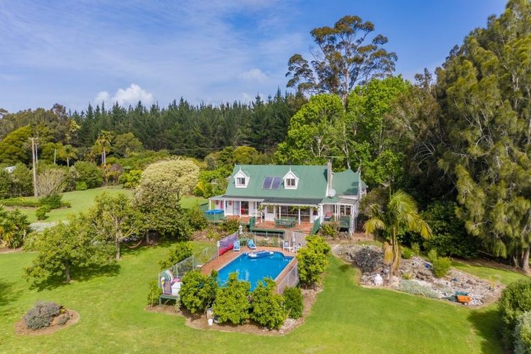 Photo of property in 98 Edmonds Road, Kerikeri, 0293
