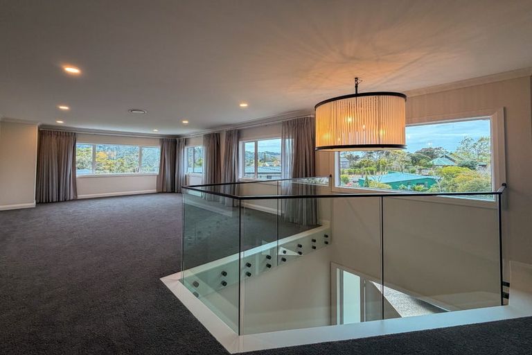 Photo of property in 11 Henry Blyth Lane, Greenhithe, Auckland, 0632