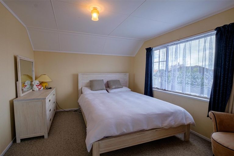 Photo of property in 24 Cedar Crescent, Feilding, 4702