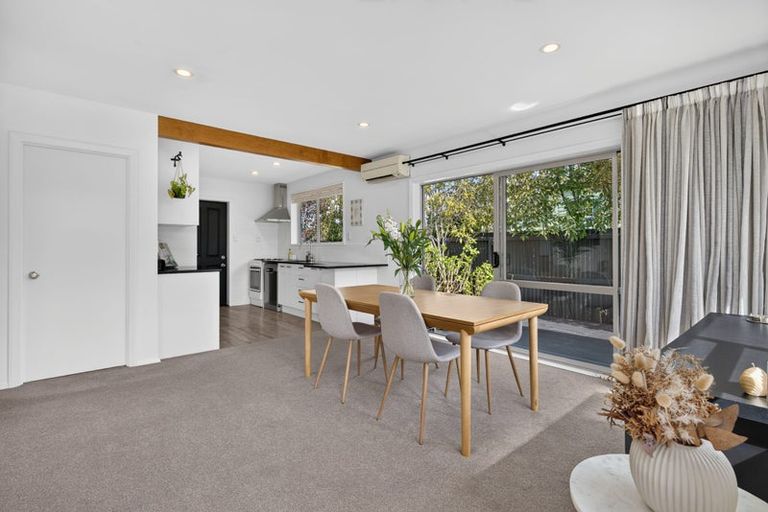 Photo of property in 2/21a Domain Terrace, Spreydon, Christchurch, 8024