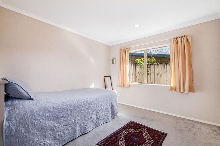 Photo of property in 345a Triangle Road, Massey, Auckland, 0614