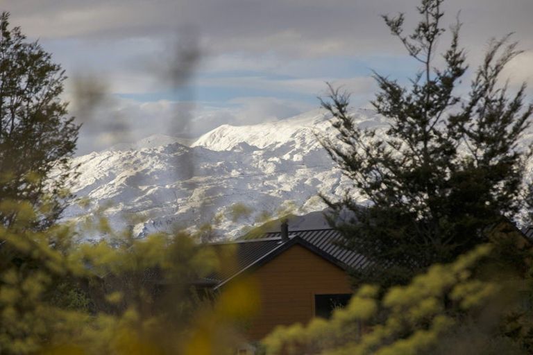 Photo of property in 8 Orford Drive, Jacks Point, Queenstown, 9371