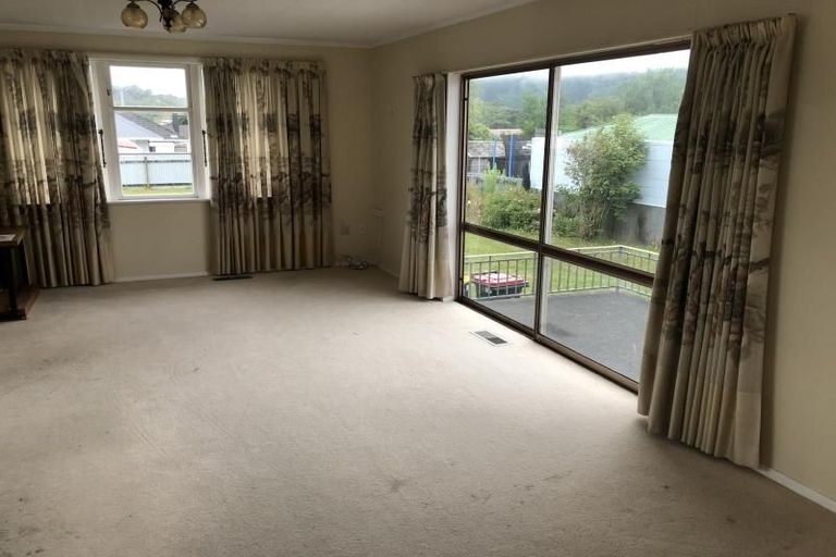 Photo of property in 88 Wainuiomata Road, Wainuiomata, Lower Hutt, 5014