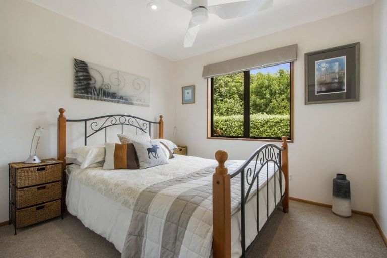 Photo of property in 21 Baigent Place, Tanners Point, Katikati, 3177