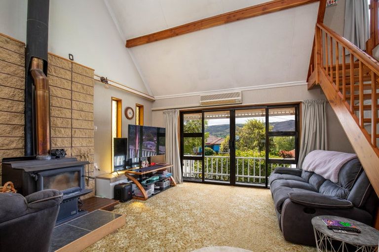 Photo of property in 45 Branxholm Street, Roxburgh, 9500