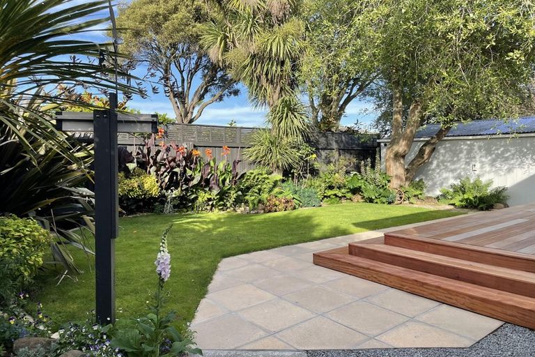 Photo of property in 2/53 Orrick Crescent, Avondale, Christchurch, 8061