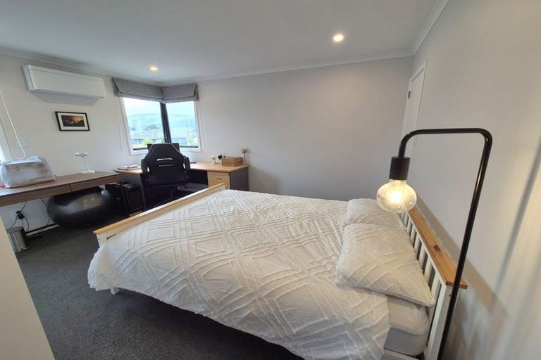 Photo of property in 60 Mawai Hakona Drive, Wallaceville, Upper Hutt, 5018