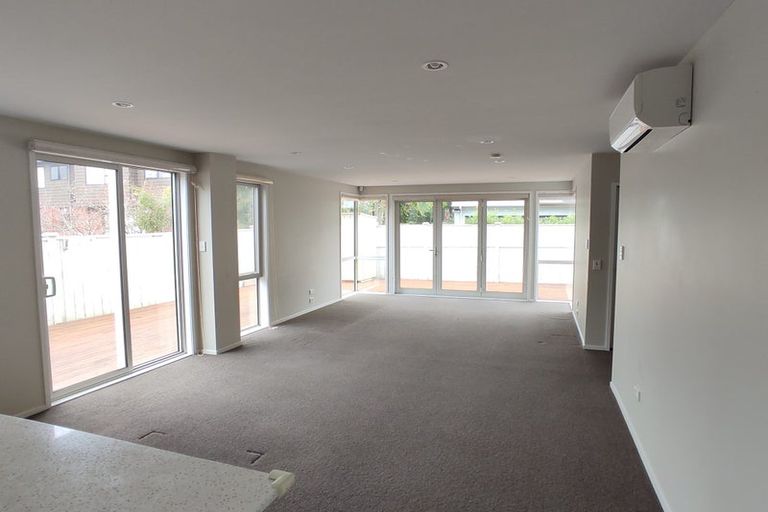 Photo of property in 28e Inverness Road, Browns Bay, Auckland, 0630