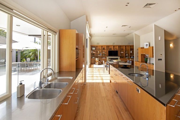 Photo of property in 13 Acmena Lane, Pakuranga, Auckland, 2010