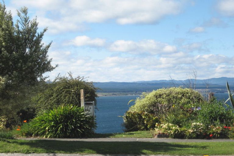 Photo of property in 2/77 Wakeman Road, Acacia Bay, Taupo, 3330