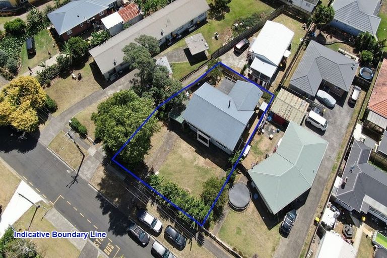 Photo of property in 18 Birdwood Road, Pukekohe, 2120