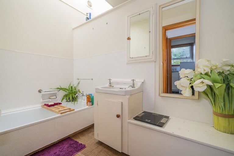 Photo of property in 15 White Street, Whitianga, 3510