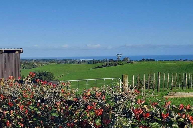 Photo of property in 236 Koru Road, Omata, New Plymouth, 4374