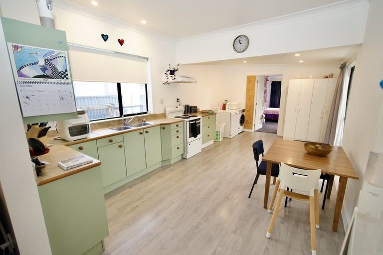 Photo of property in 129 Church Street, West End, Palmerston North, 4412