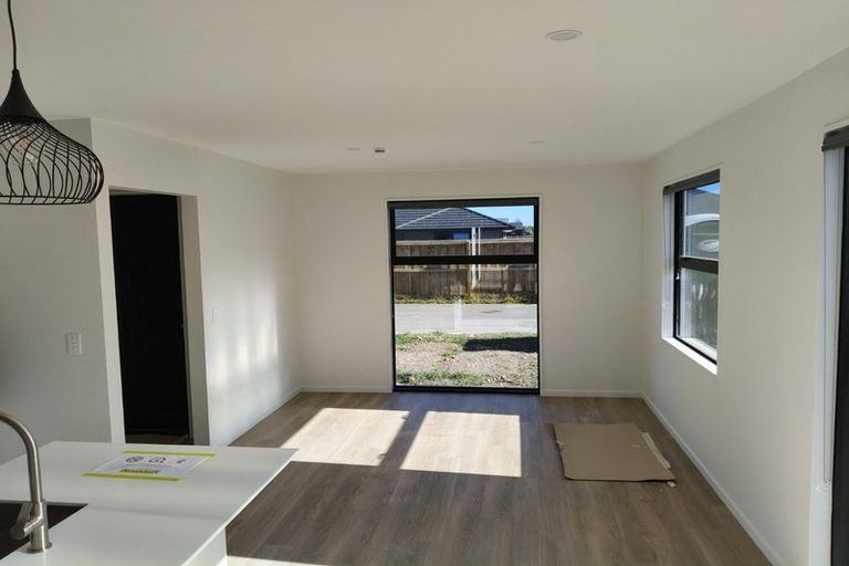 Photo of property in 25 Cousins Street, Woodend, 7691