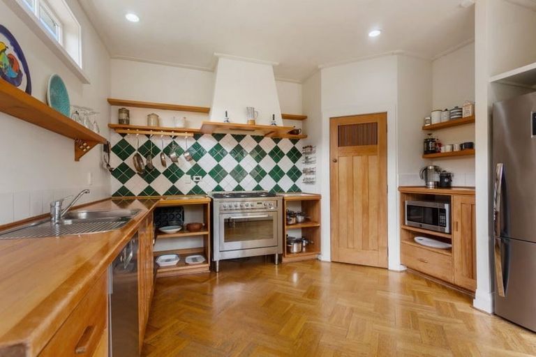 Photo of property in 7 Huia Street, Devonport, Auckland, 0624