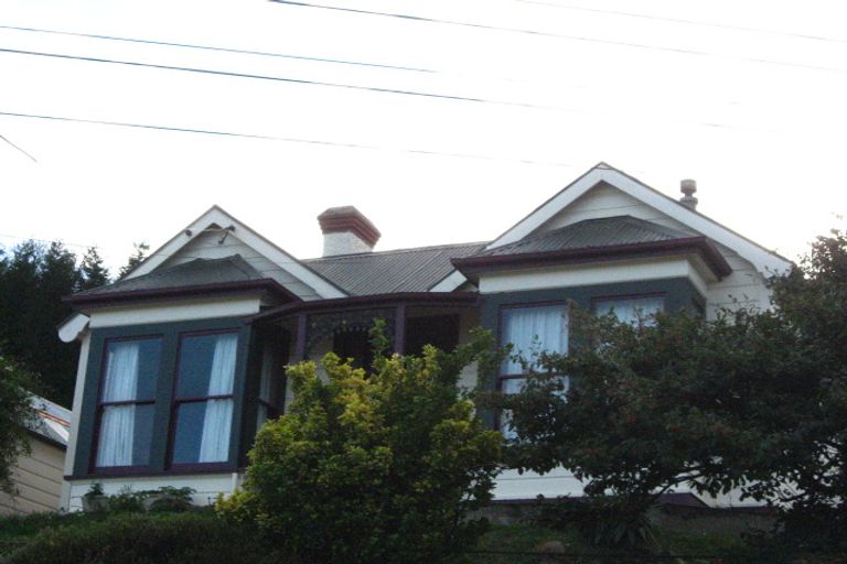 Photo of property in 13 Adderley Terrace, Ravensbourne, Dunedin, 9022