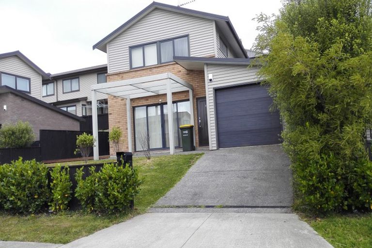 Photo of property in 4 Lane Cameron Place, Flat Bush, Auckland, 2019