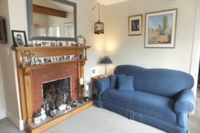 Photo of property in 26 Augusta Street, Redcliffs, Christchurch, 8081