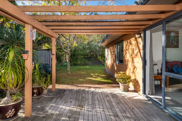 Photo of property in 155 Brian Crescent, Stanmore Bay, Whangaparaoa, 0932