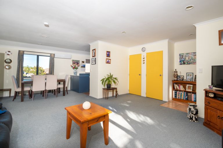 Photo of property in 155 Brian Crescent, Stanmore Bay, Whangaparaoa, 0932