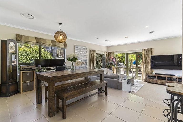 Photo of property in 21 Castaway Place, Gulf Harbour, Whangaparaoa, 0930