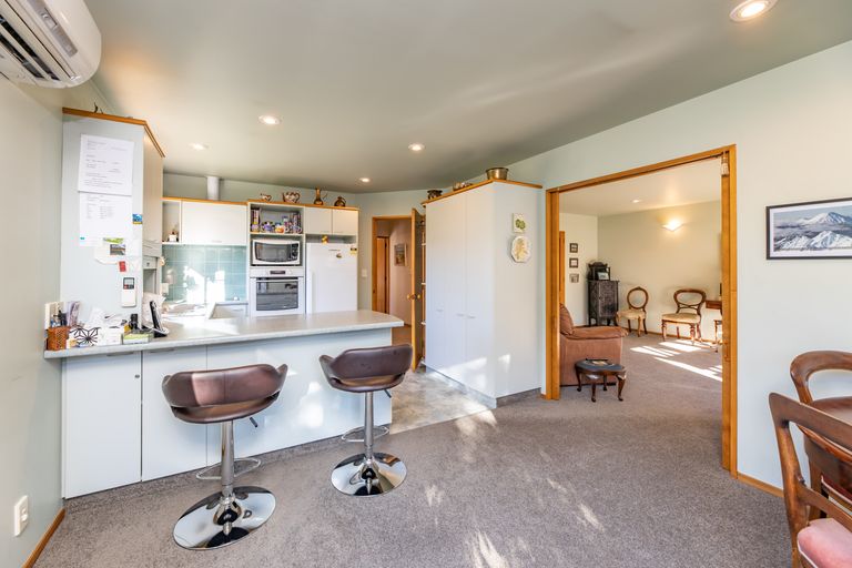 Photo of property in 104 Hamilton Avenue, Ilam, Christchurch, 8041