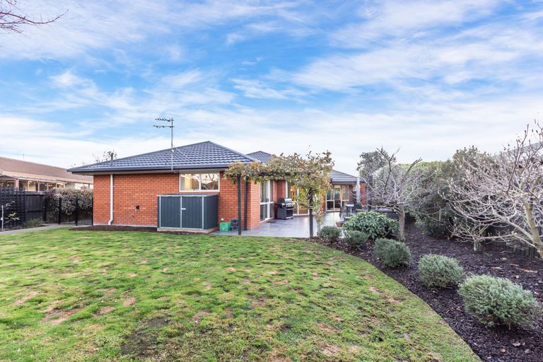 Photo of property in 20b Applewood Place, Casebrook, Christchurch, 8051