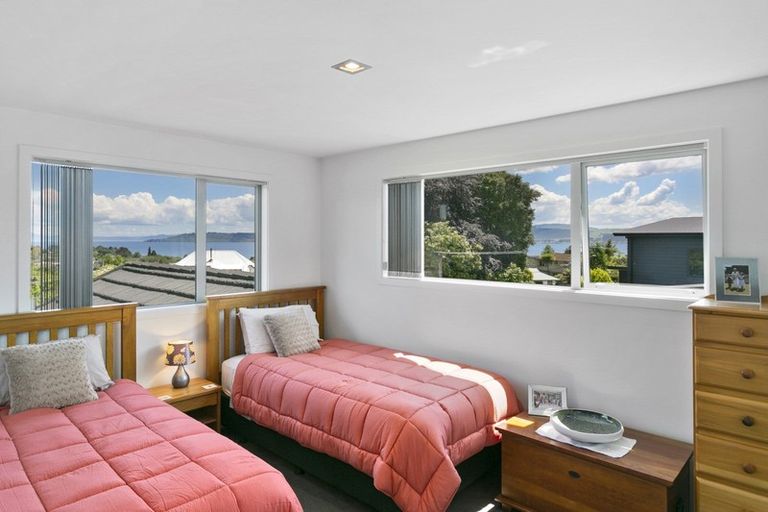 Photo of property in 14 Chesham Avenue, Waipahihi, Taupo, 3330