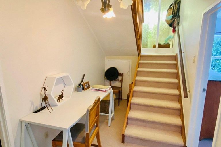 Photo of property in 1/70 Beresford Street, Bayswater, Auckland, 0622