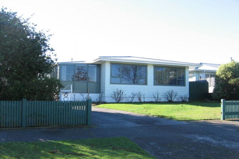 Photo of property in 8 Rennie Avenue, Milson, Palmerston North, 4414