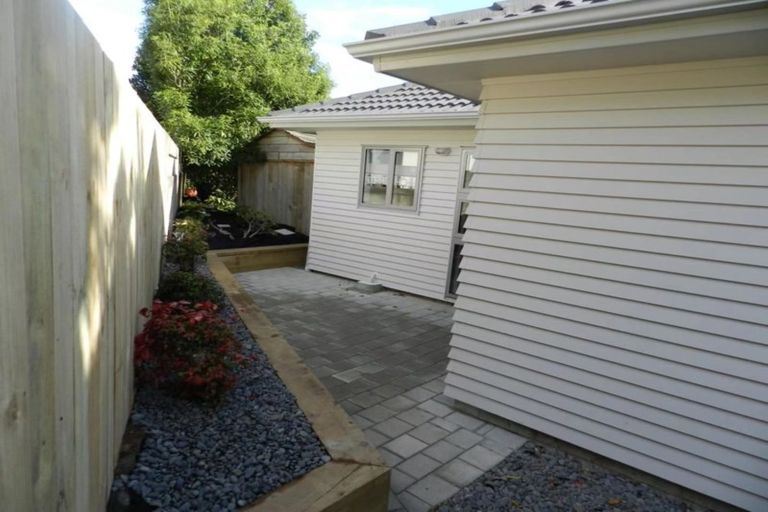 Photo of property in 14 Wells Road, Bucklands Beach, Auckland, 2012