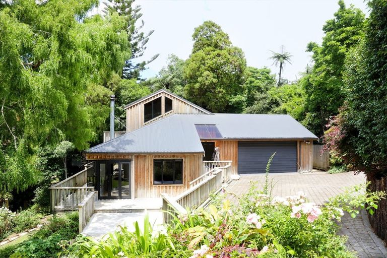 Photo of property in 65b Govett Avenue, Frankleigh Park, New Plymouth, 4310